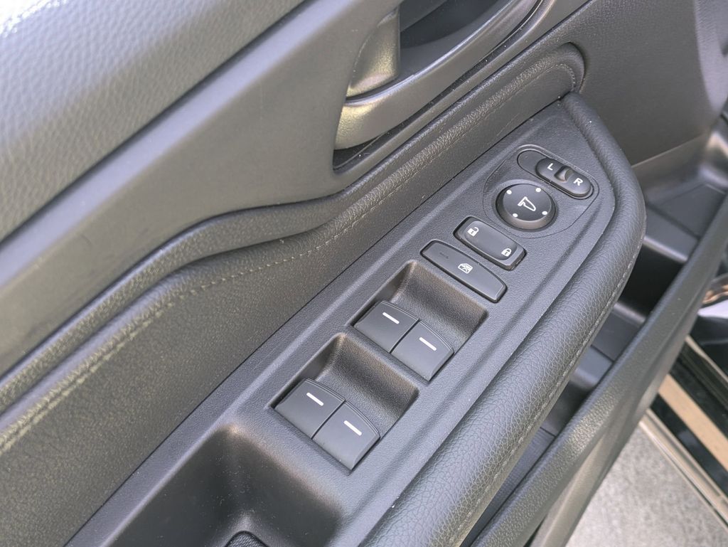 Thumbnail: 2025 Honda Odyssey - 13