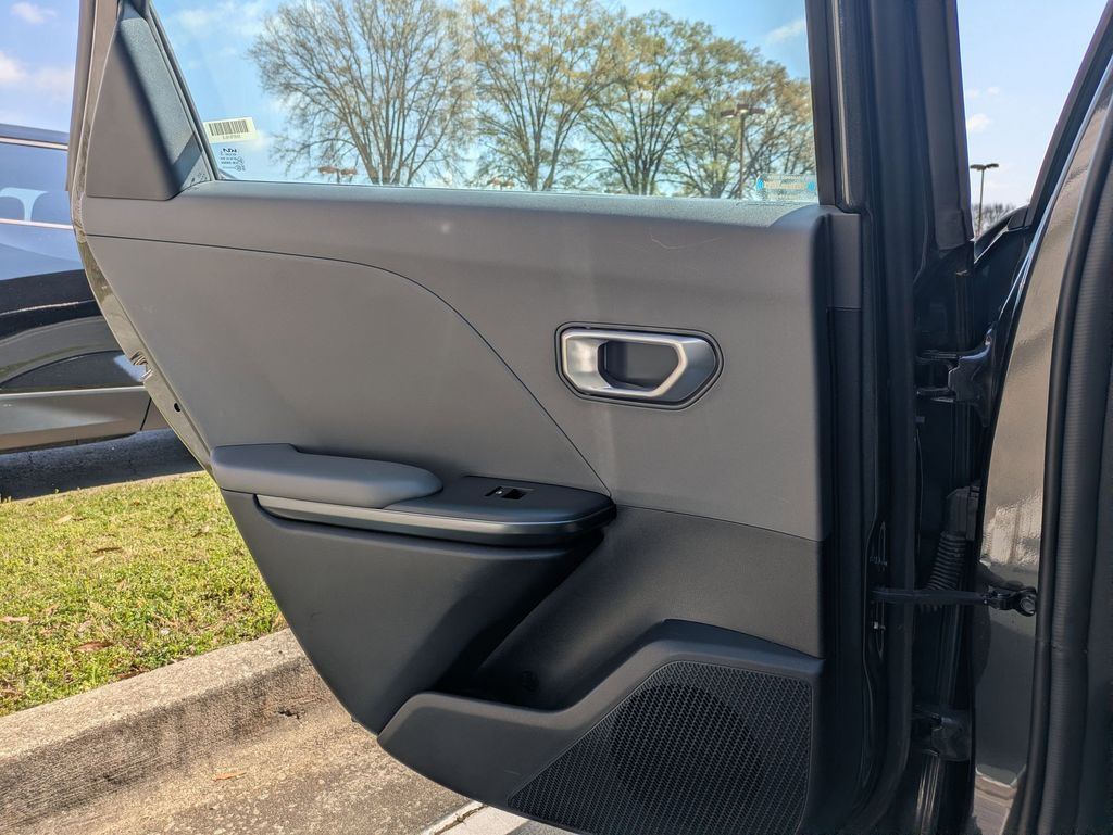 Thumbnail: 2025 Kia K4 - 25