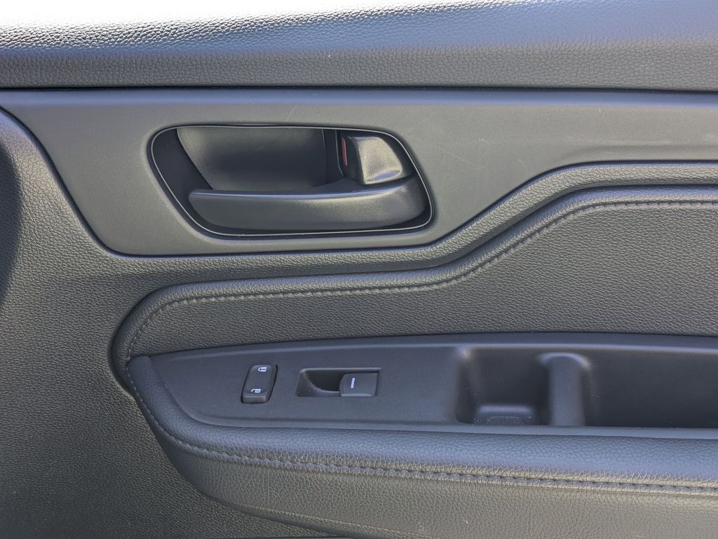 Thumbnail: 2025 Honda Odyssey - 33