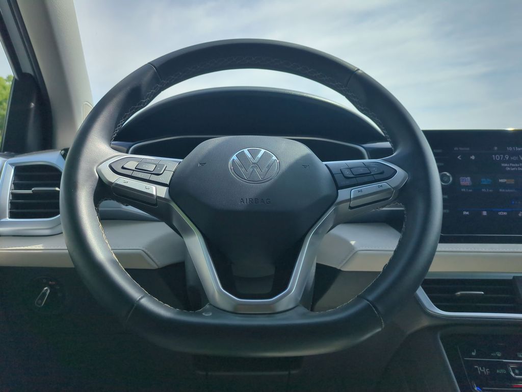 Thumbnail: 2025 Volkswagen Taos - 22