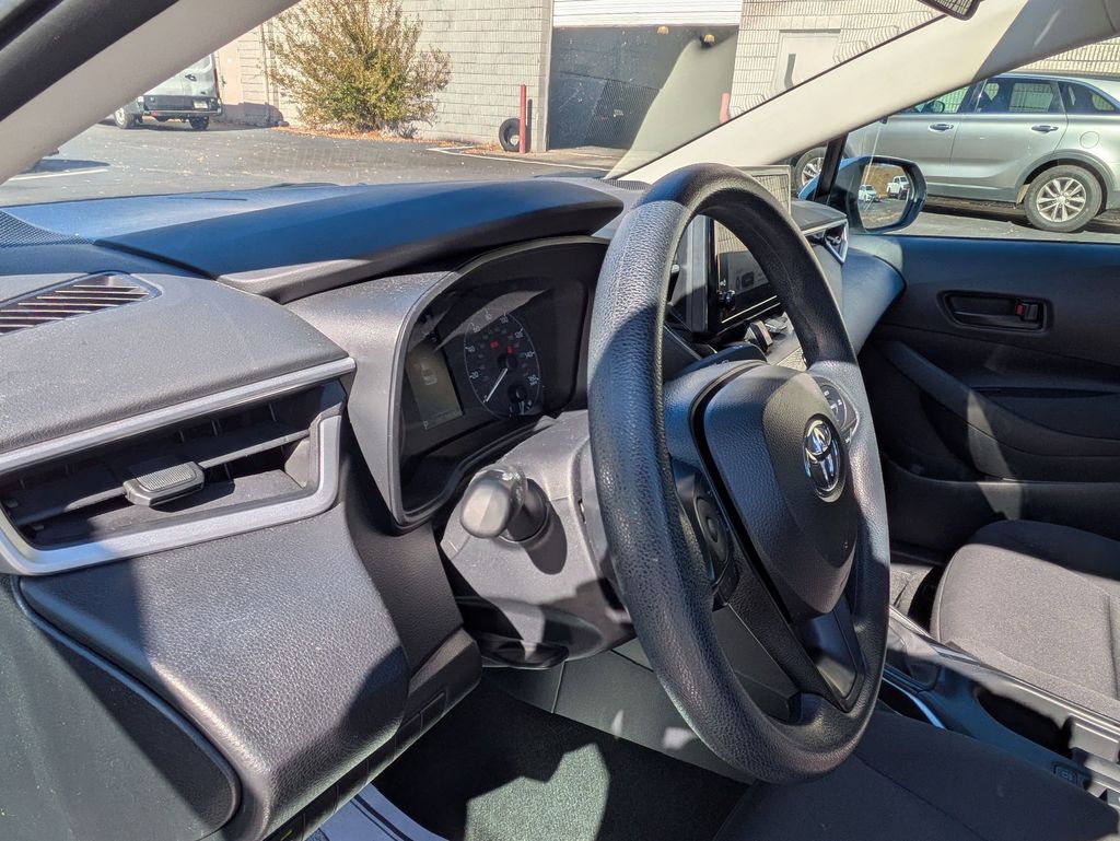 Thumbnail: 2025 Toyota Corolla - 14