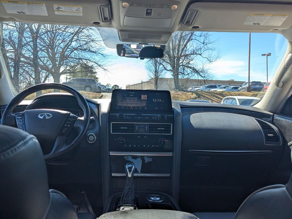 Thumbnail: 2024 INFINITI QX80 - 24