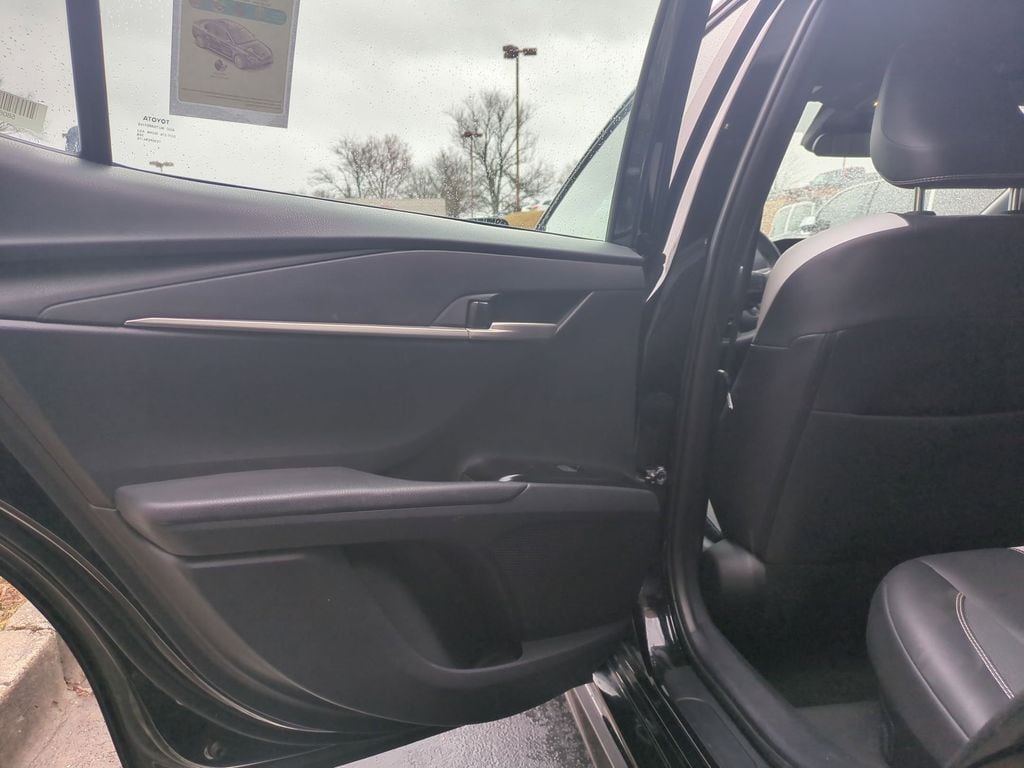 Thumbnail: 2025 Toyota Camry - 27