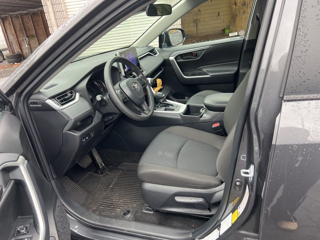 Thumbnail: 2025 Toyota RAV4 - 12