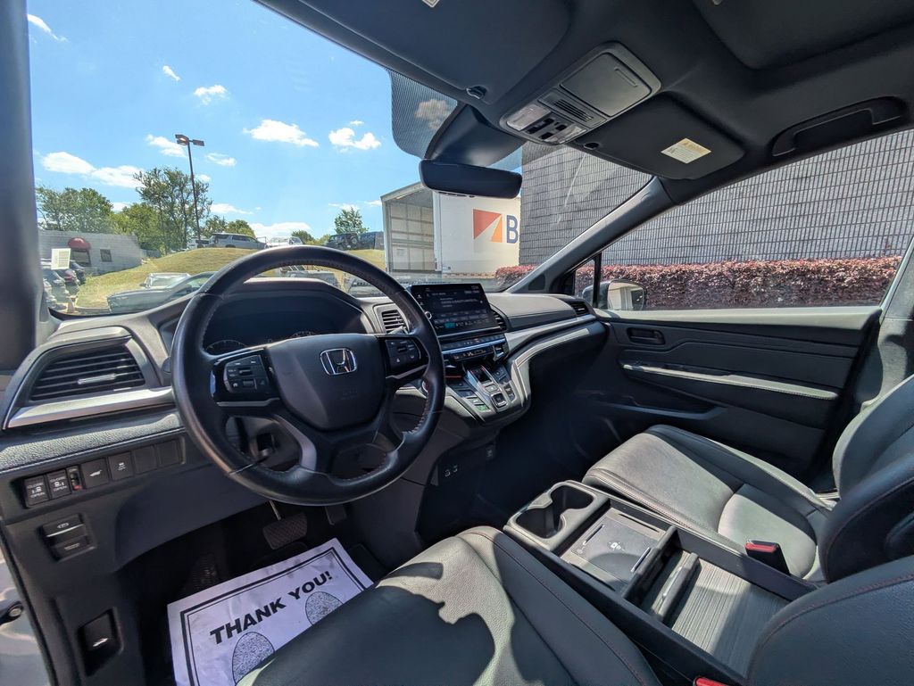 Thumbnail: 2025 Honda Odyssey - 15