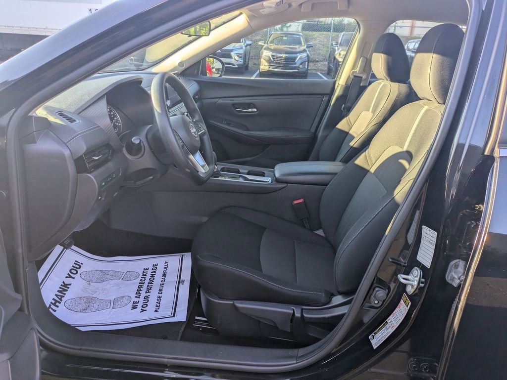 Thumbnail: 2024 Nissan Sentra - 24