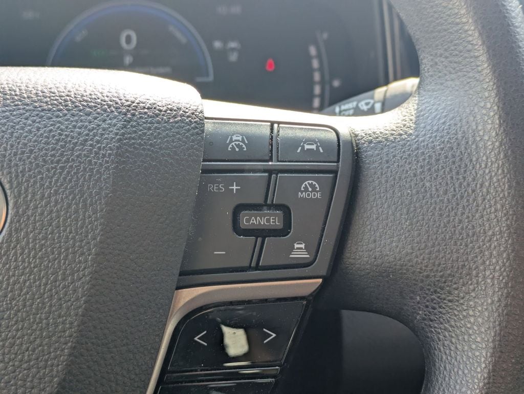 Thumbnail: 2025 Toyota Camry - 24