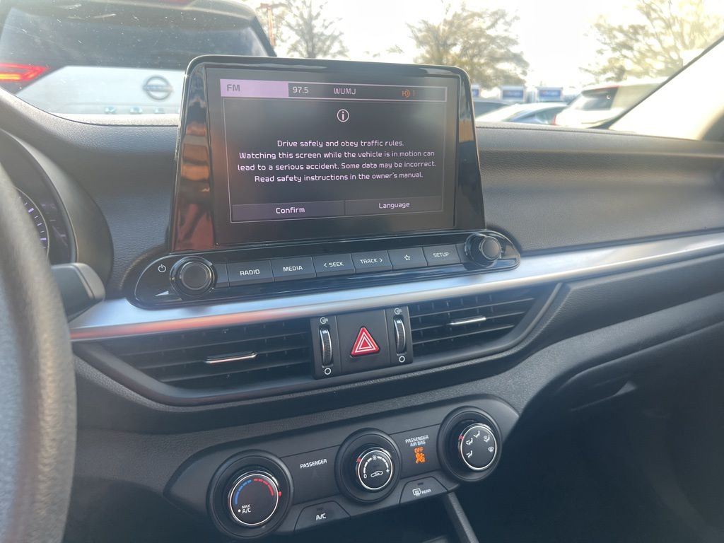 Thumbnail: 2023 Kia Forte - 5