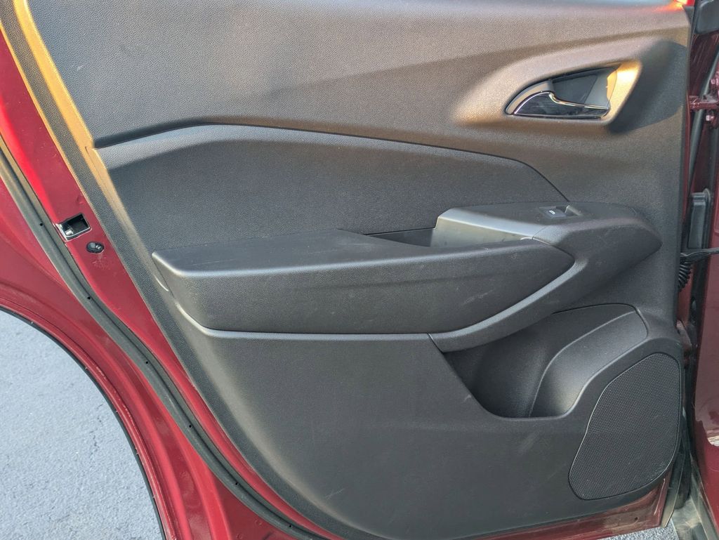 Thumbnail: 2025 Chevrolet Trax - 24