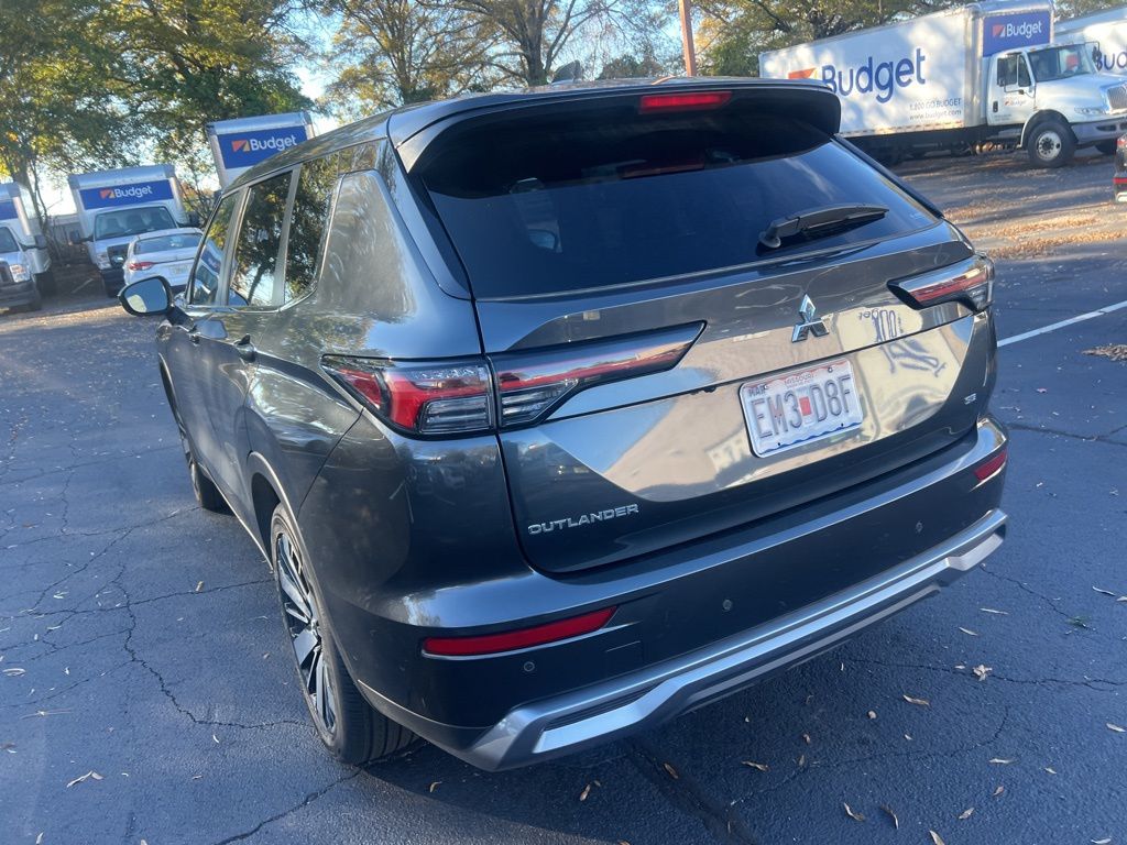 Thumbnail: 2025 Mitsubishi Outlander - 13