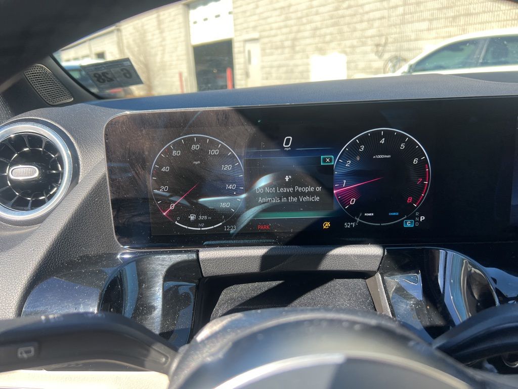 Thumbnail: 2025 Mercedes-Benz GLA - 8