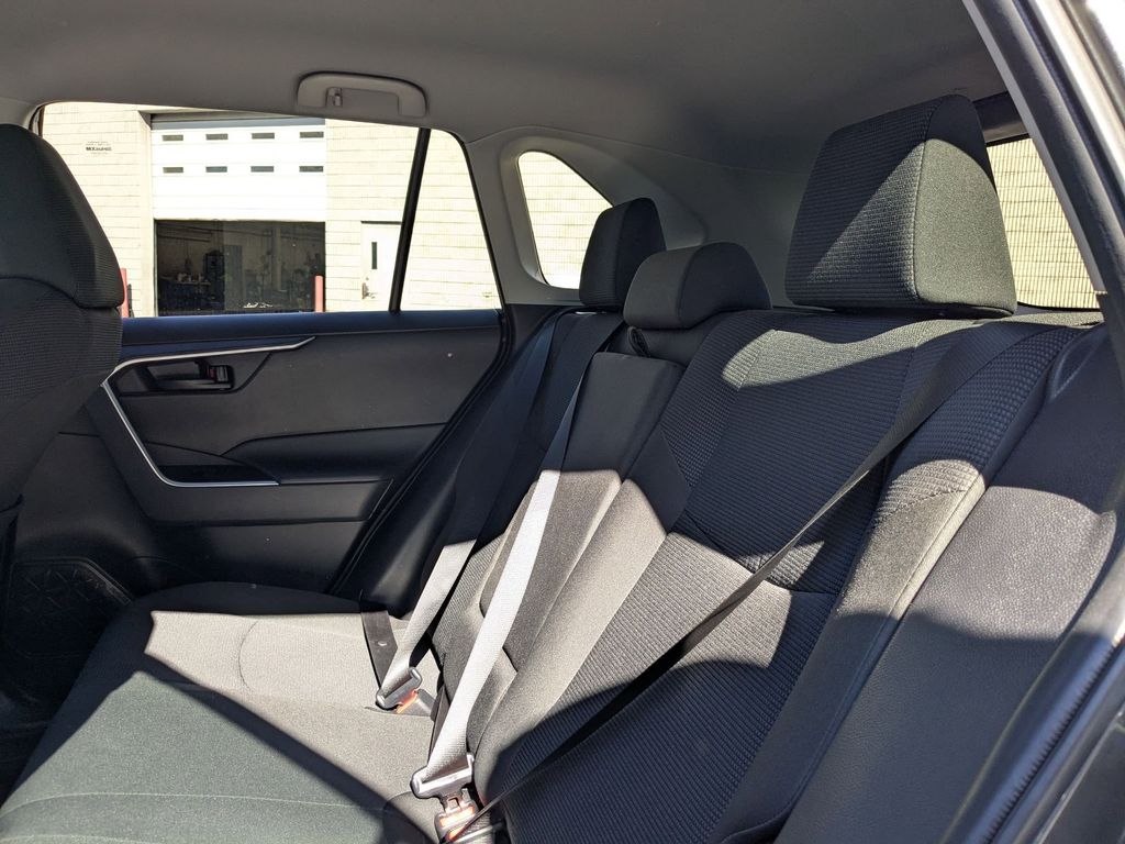 Thumbnail: 2025 Toyota RAV4 - 24