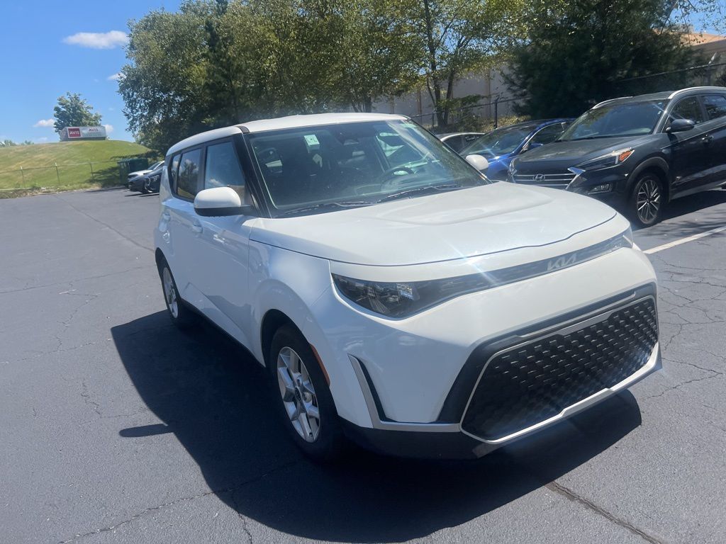 Thumbnail: 2024 Kia Soul - 3