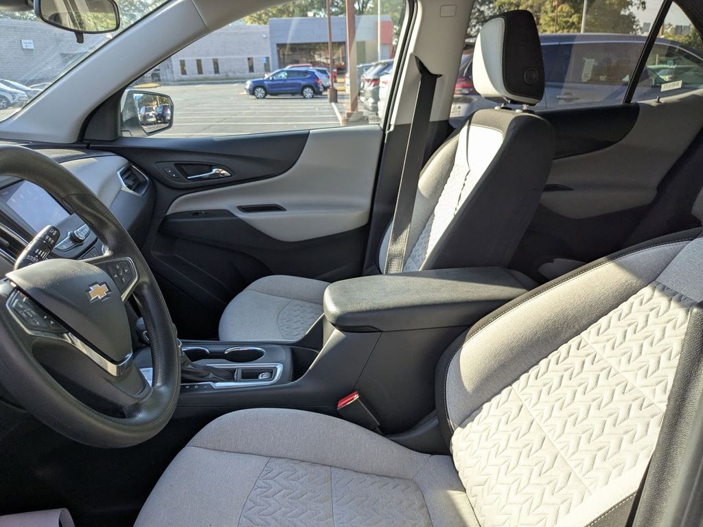 Thumbnail: 2023 Chevrolet Equinox - 24