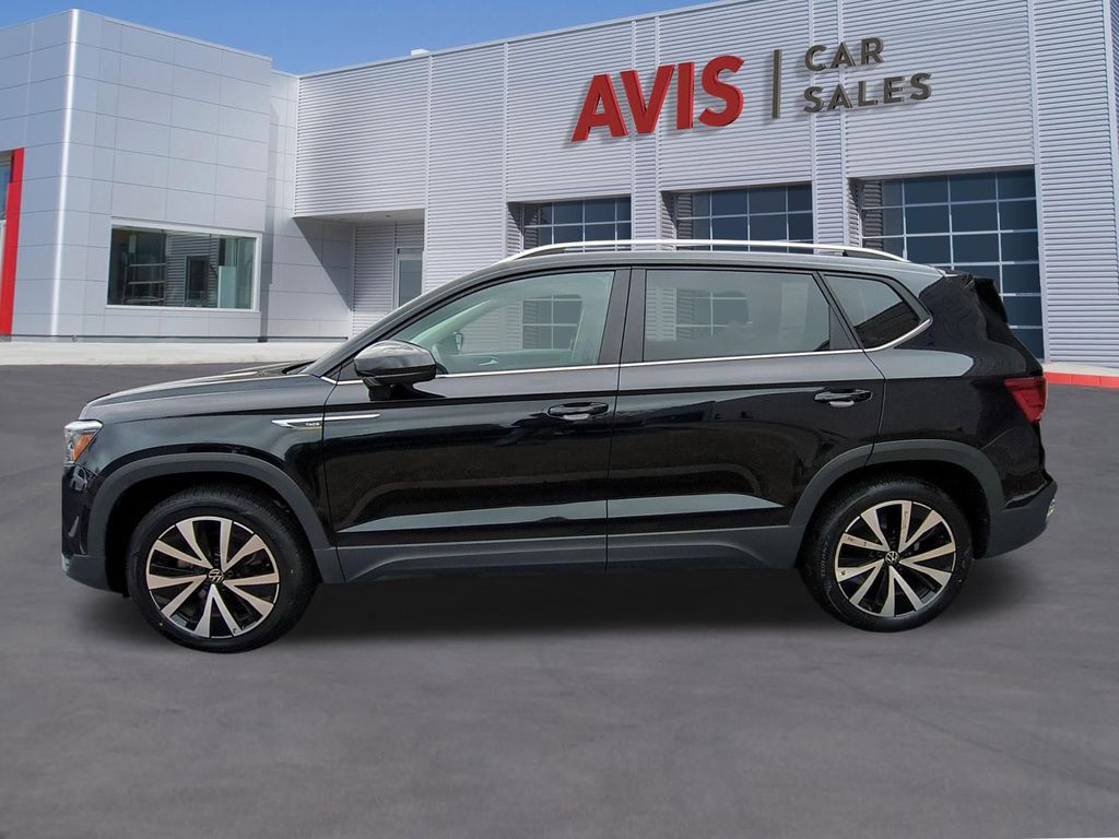 Thumbnail: 2024 Volkswagen Taos - 10