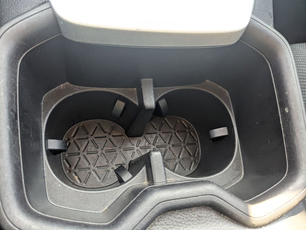 Thumbnail: 2024 Toyota RAV4 - 19