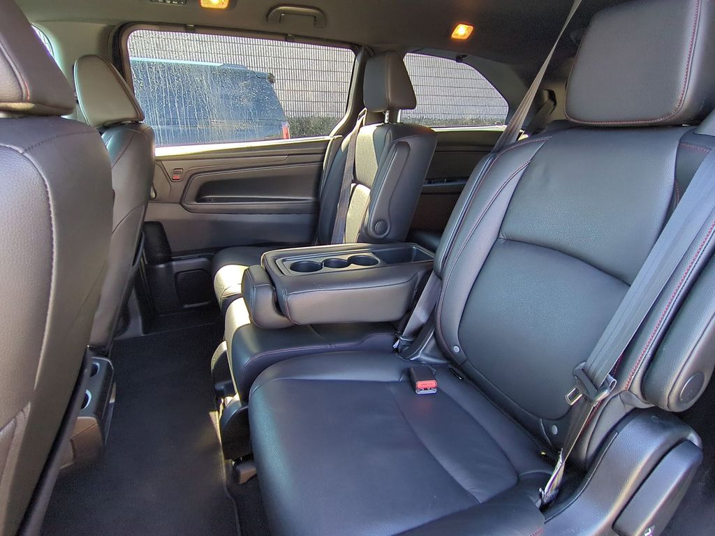 Thumbnail: 2025 Honda Odyssey - 27