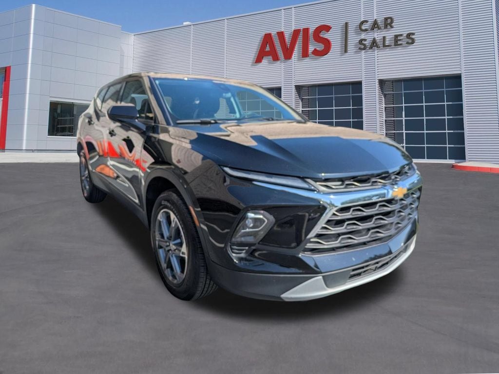 Thumbnail: 2025 Chevrolet Blazer - 3