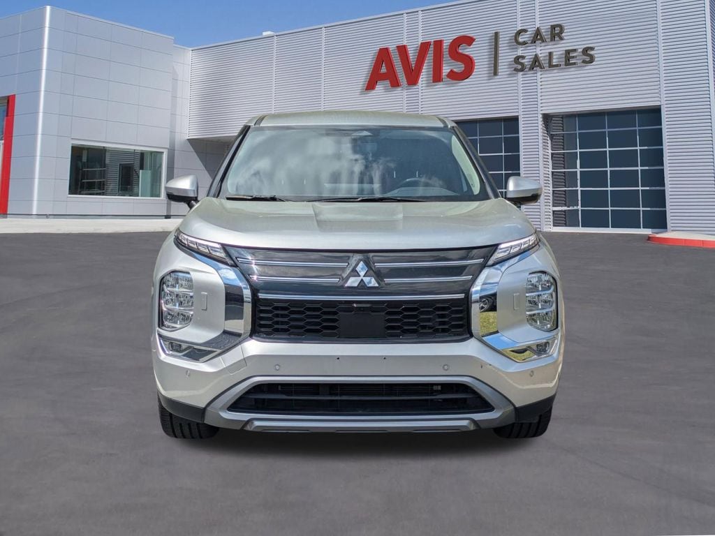 Thumbnail: 2025 Mitsubishi Outlander - 2