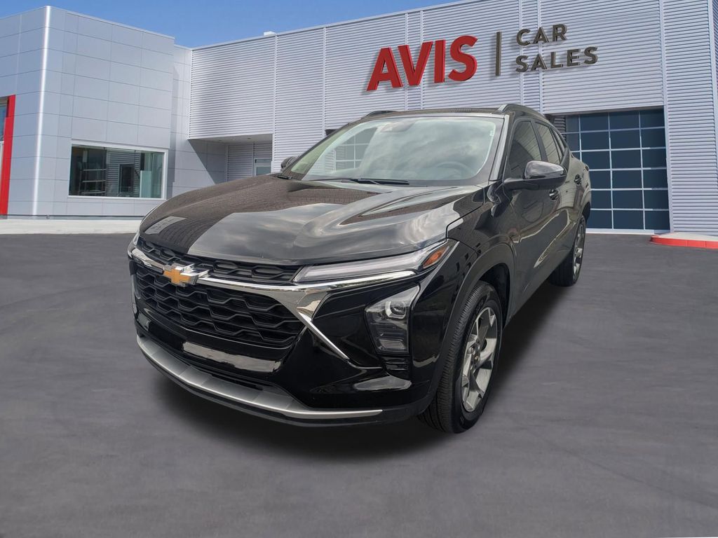 Thumbnail: 2025 Chevrolet Trax - 1