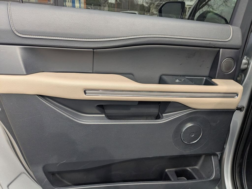 Thumbnail: 2024 Ford Expedition MAX - 28