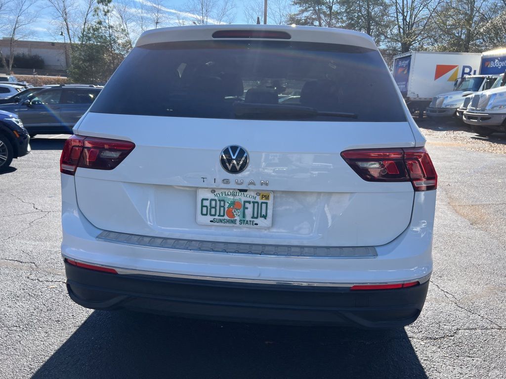 Thumbnail: 2024 Volkswagen Tiguan - 6