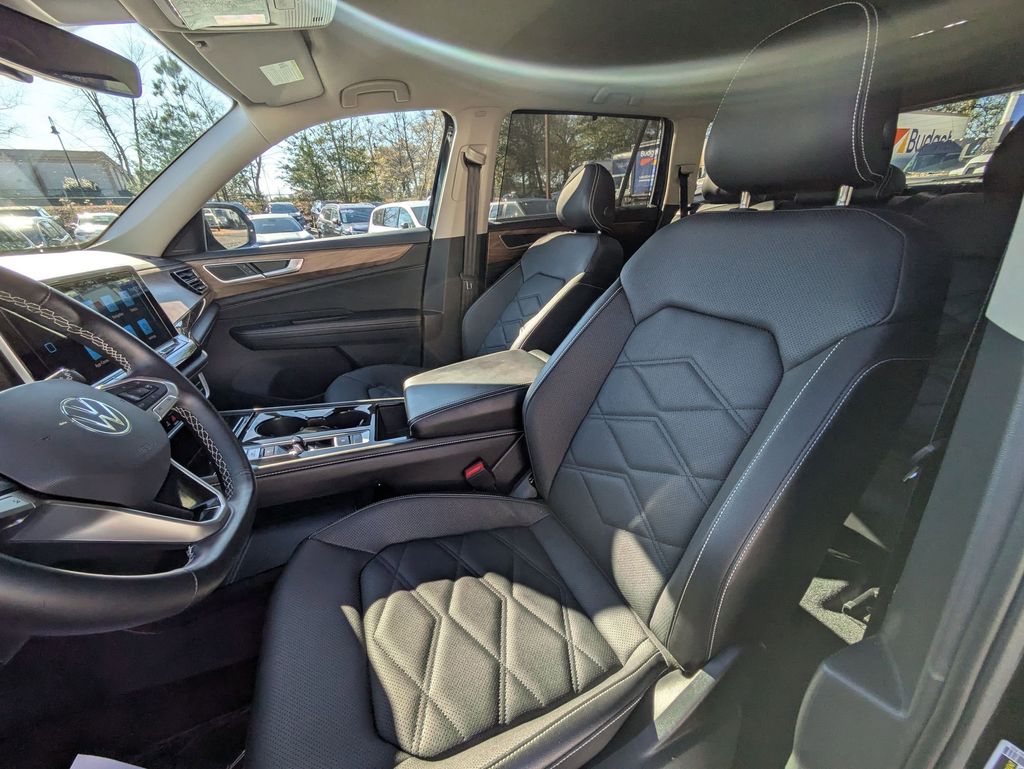 Thumbnail: 2025 Volkswagen Atlas - 25