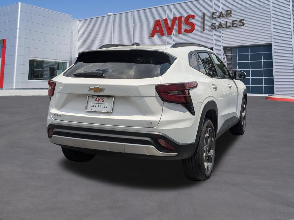 Thumbnail: 2025 Chevrolet Trax - 6