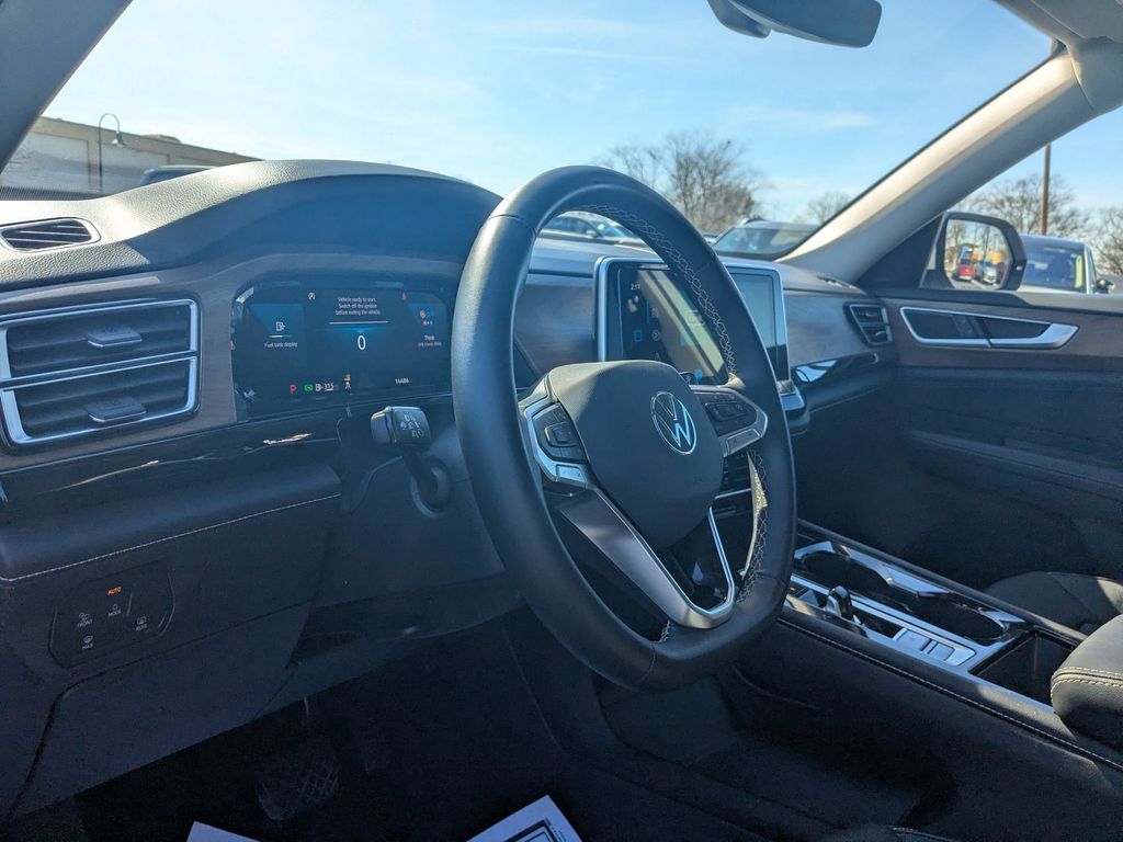 Thumbnail: 2025 Volkswagen Atlas - 11