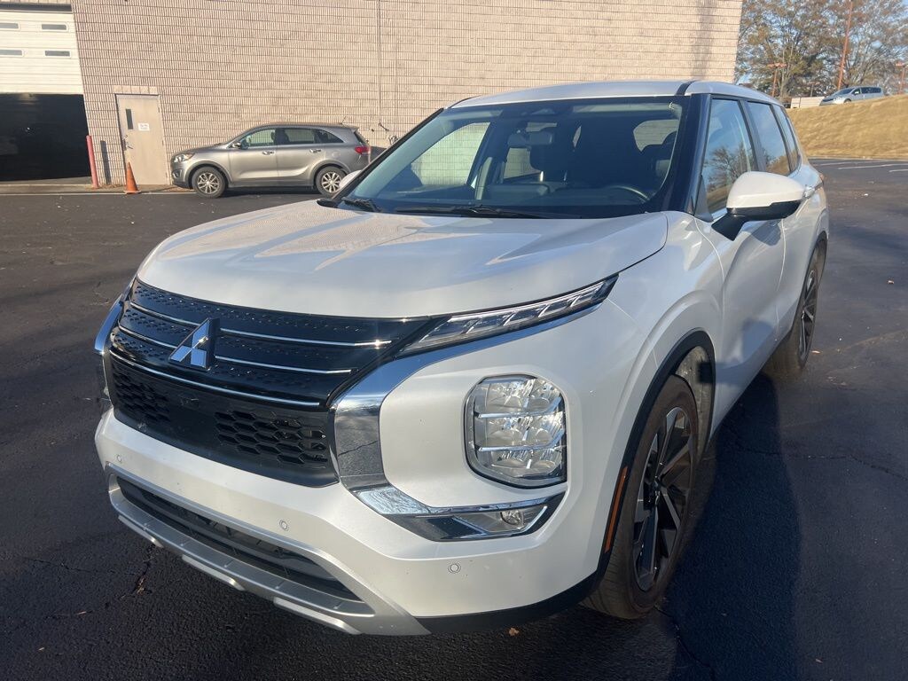 Certified 2024 Mitsubishi Outlander SE SUV