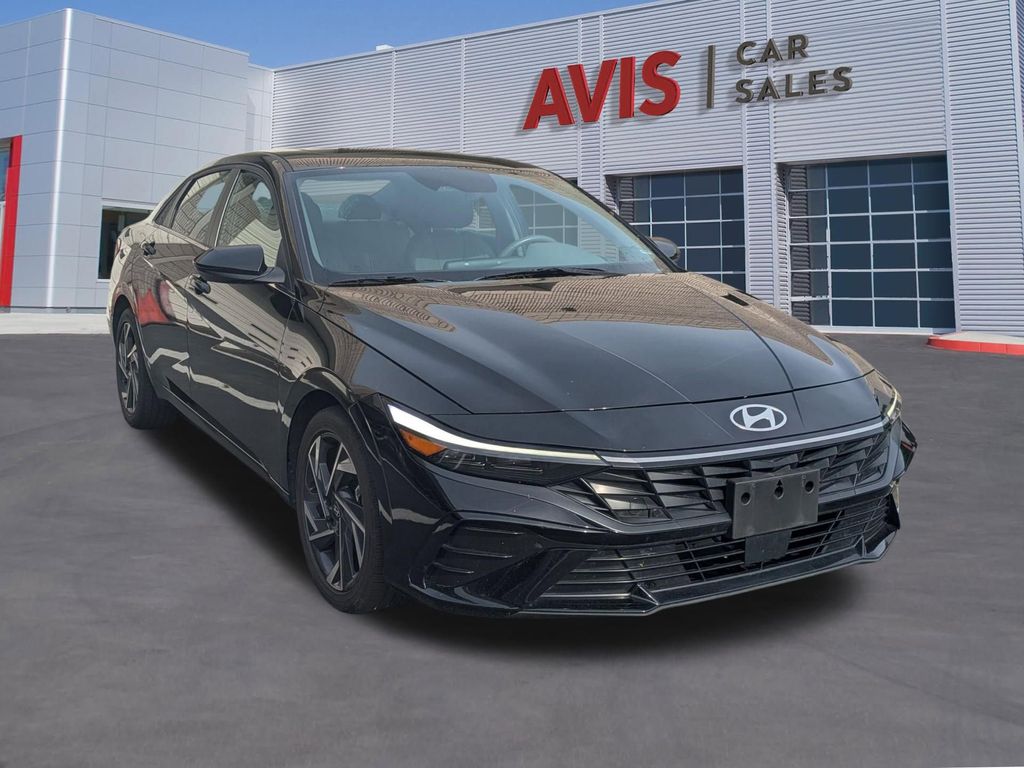 Thumbnail: 2025 Hyundai Elantra - 3