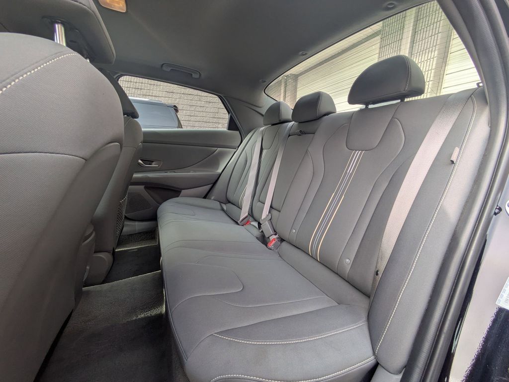 Thumbnail: 2025 Hyundai Elantra - 27