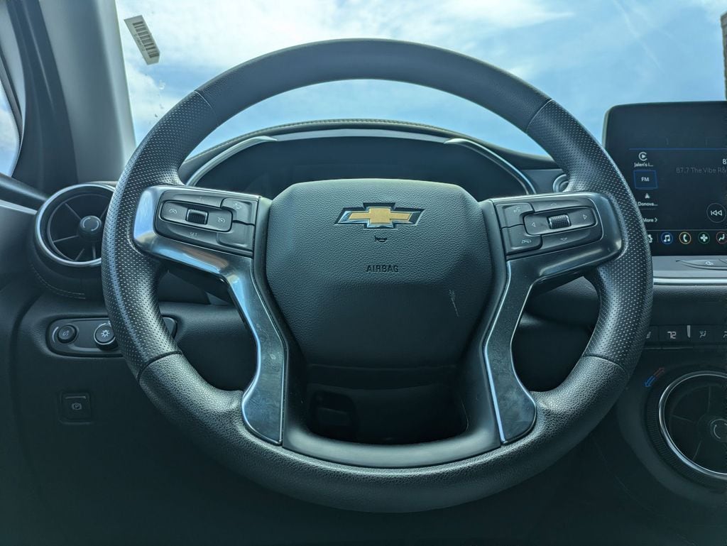 Thumbnail: 2025 Chevrolet Blazer - 21