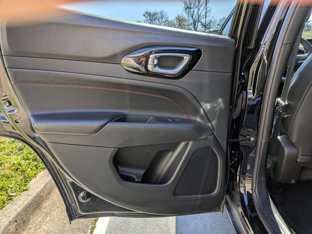 Thumbnail: 2025 Jeep Compass - 25