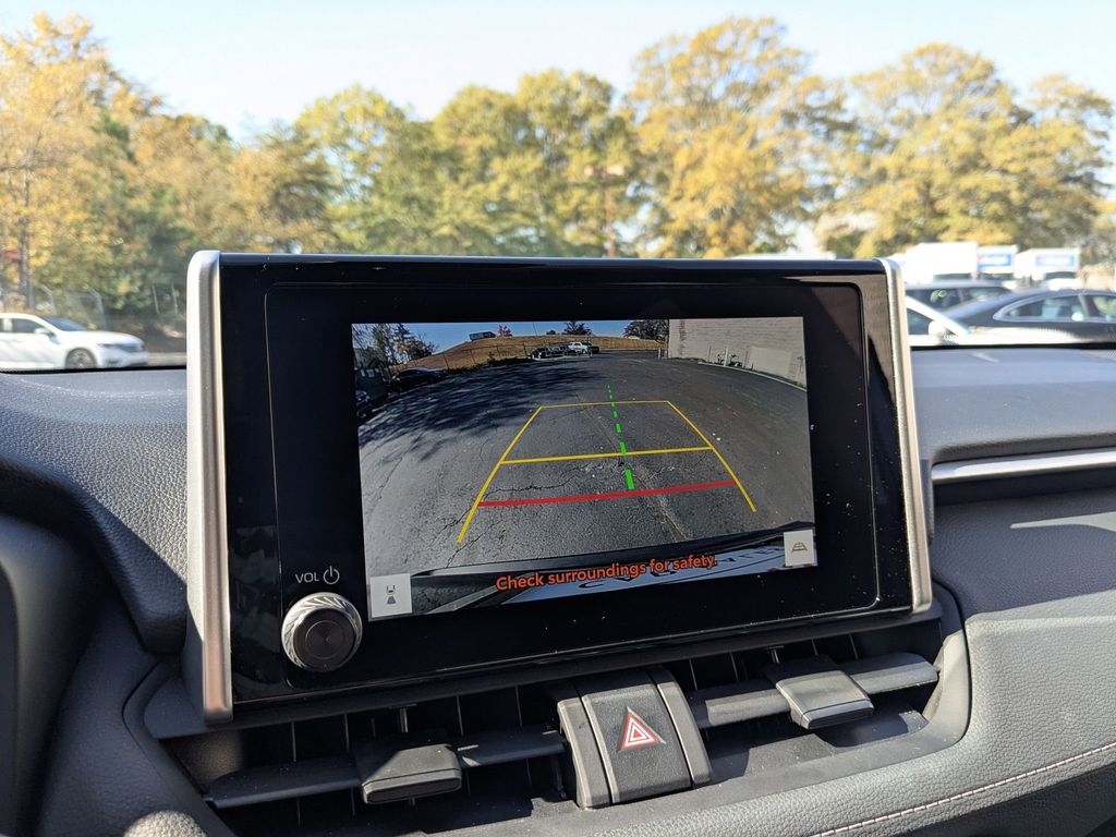 Thumbnail: 2025 Toyota RAV4 - 20