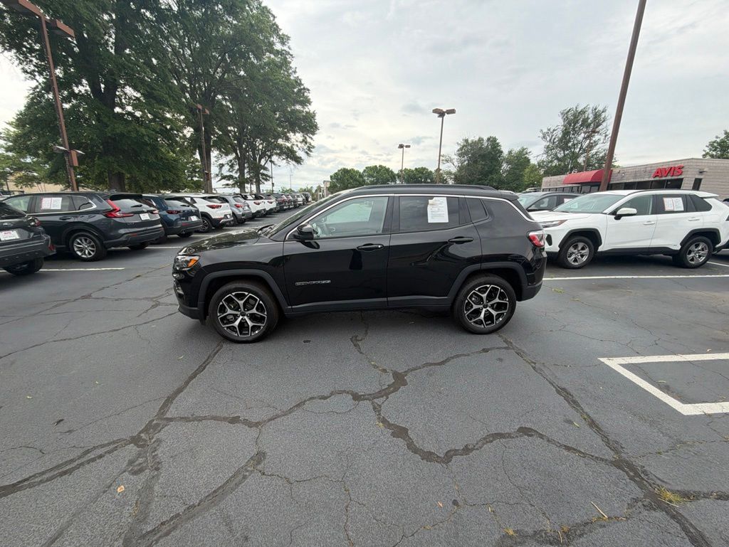 Thumbnail: 2025 Jeep Compass - 3