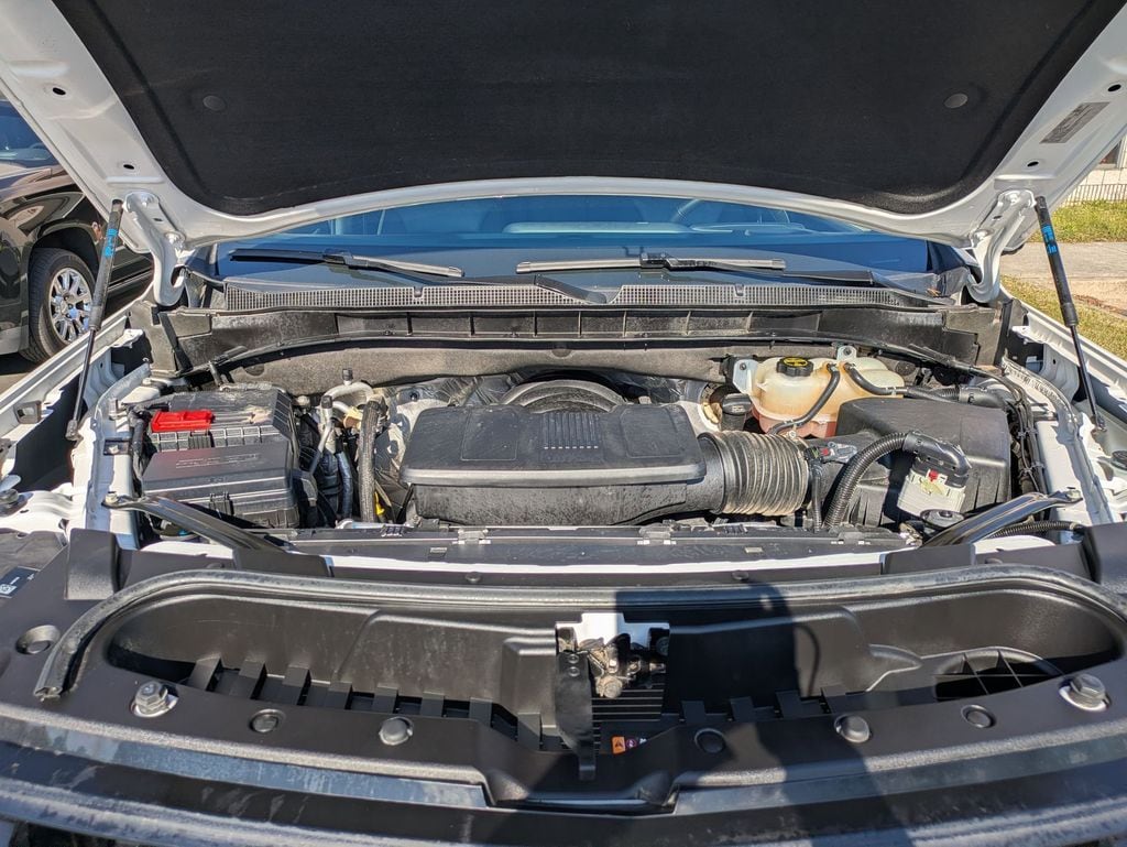 Thumbnail: 2025 Chevrolet Tahoe - 35