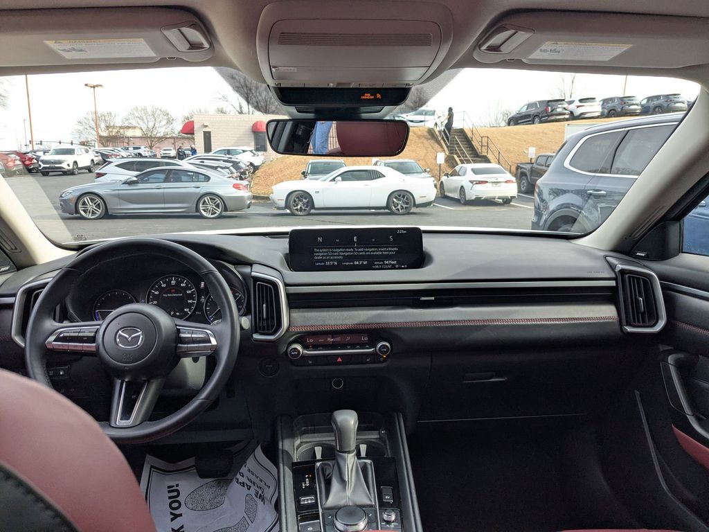 Thumbnail: 2025 Mazda CX-50 - 27