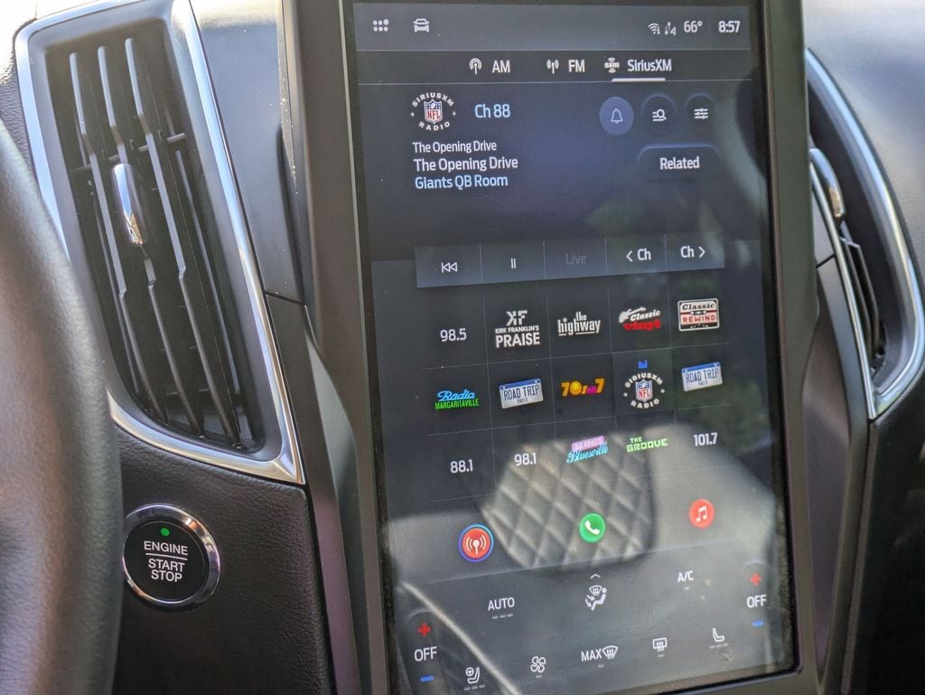 2024 Ford Edge Titanium 19