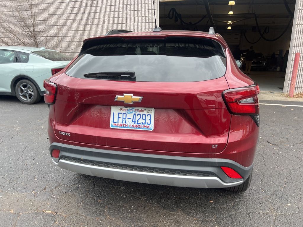 Thumbnail: 2025 Chevrolet Trax - 12