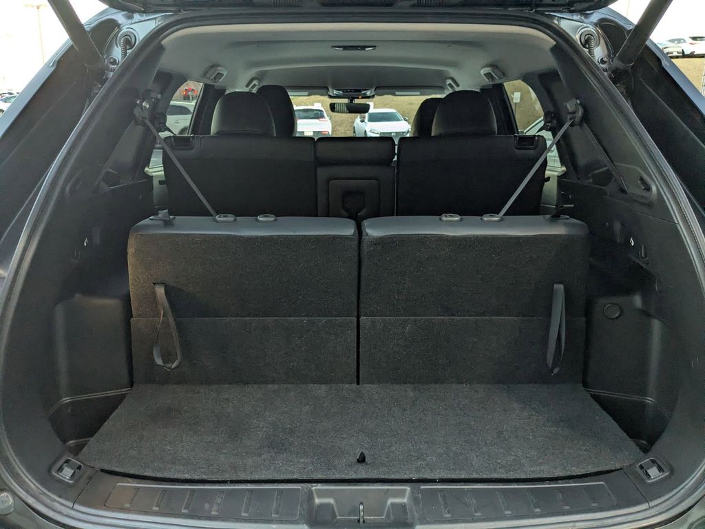 Thumbnail: 2025 Mitsubishi Outlander - 24