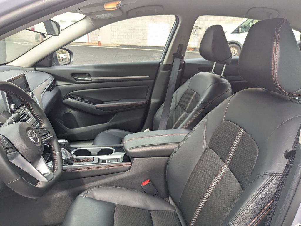 Thumbnail: 2025 Nissan Altima - 25