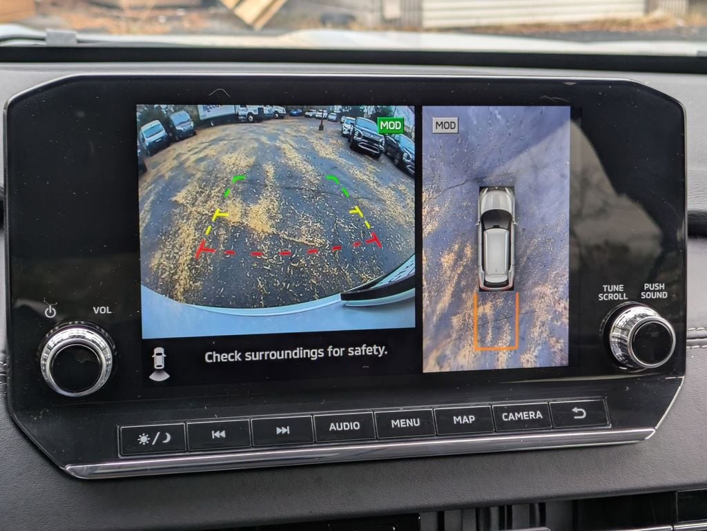 Thumbnail: 2024 Mitsubishi Outlander - 22