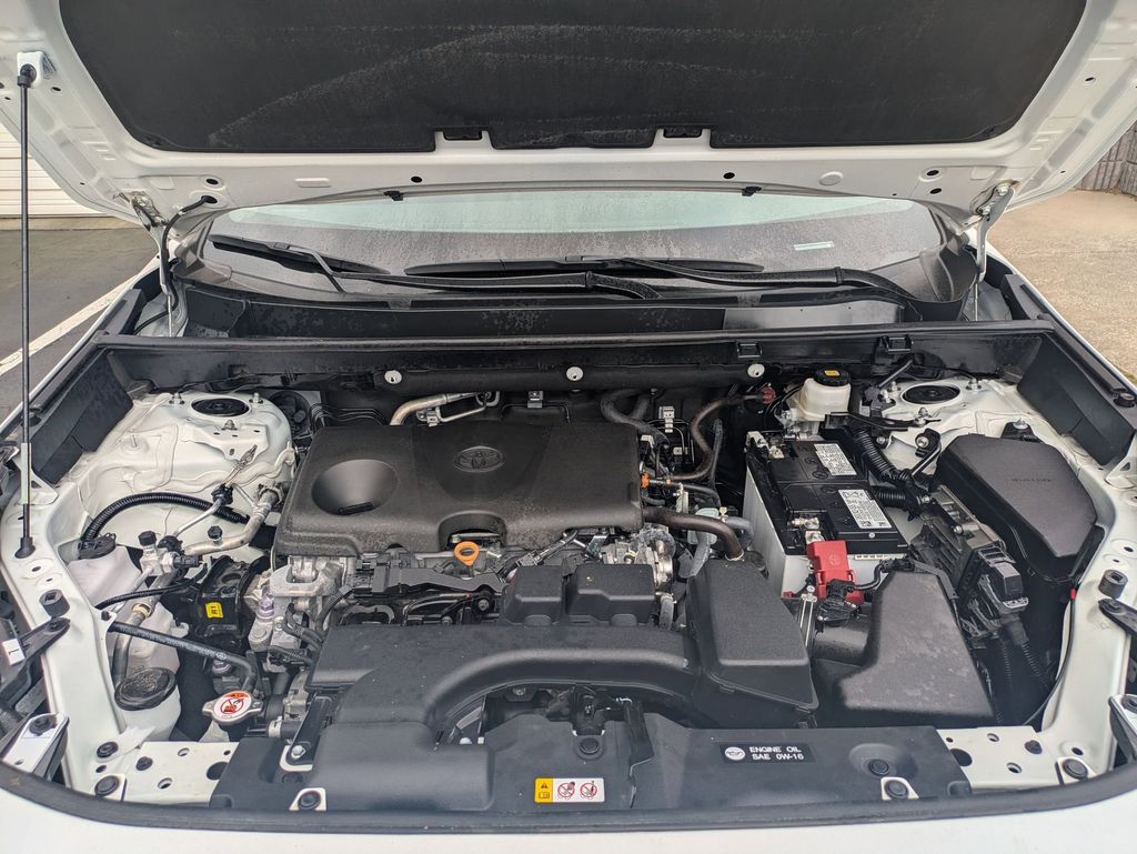 Thumbnail: 2025 Toyota RAV4 - 33