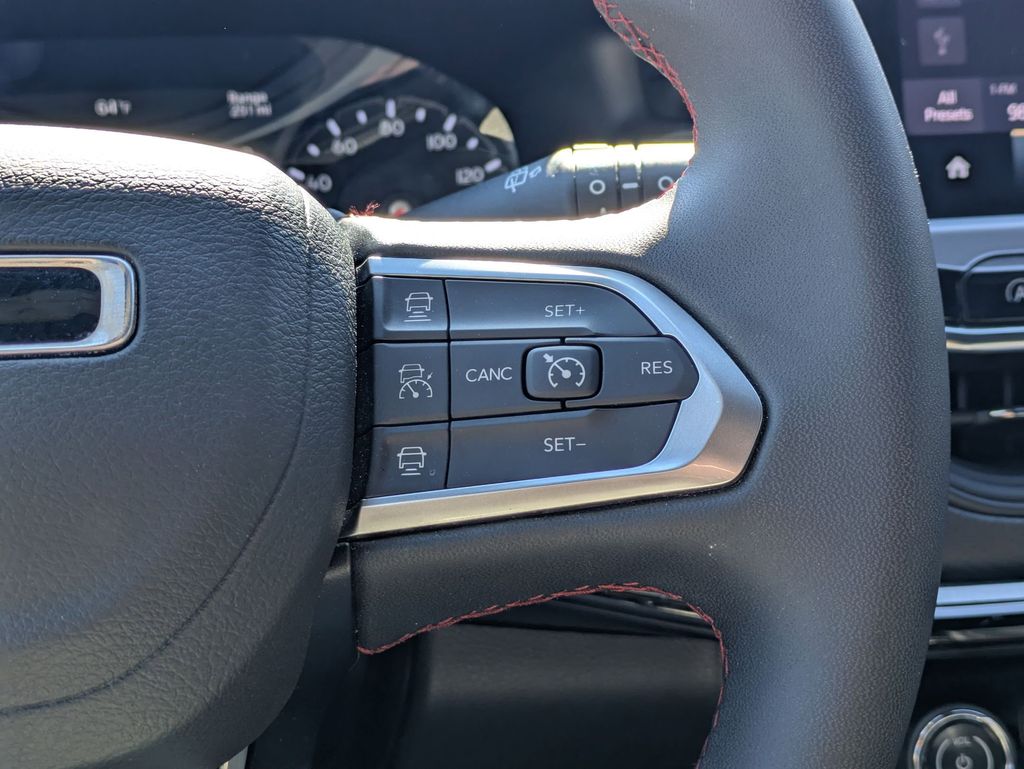 Thumbnail: 2025 Jeep Compass - 23