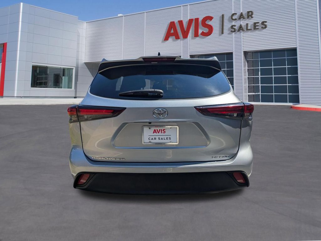 Thumbnail: 2024 Toyota Highlander - 7