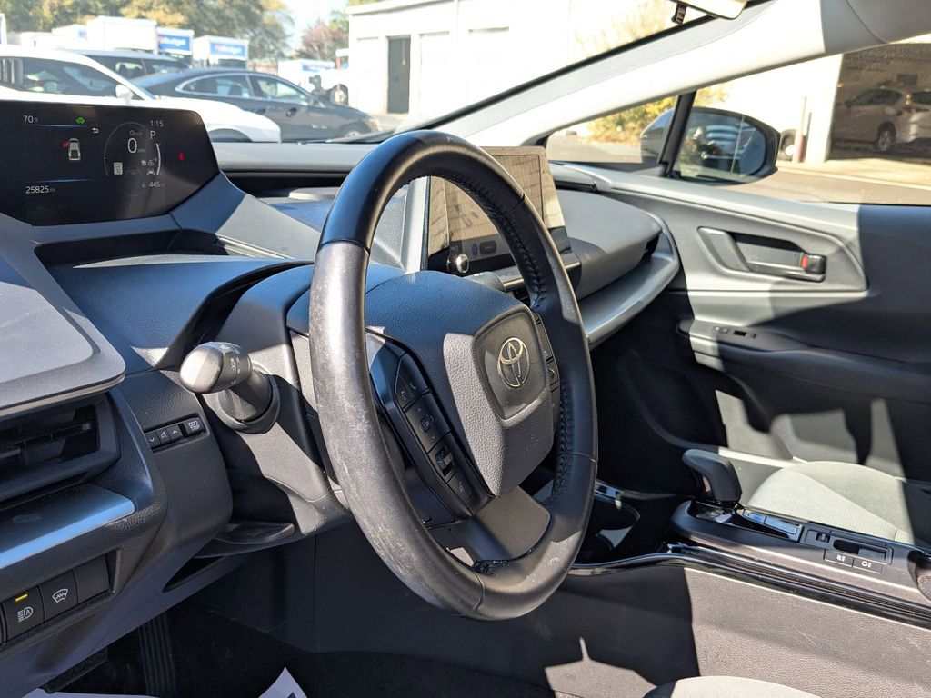 Thumbnail: 2024 Toyota Prius - 14