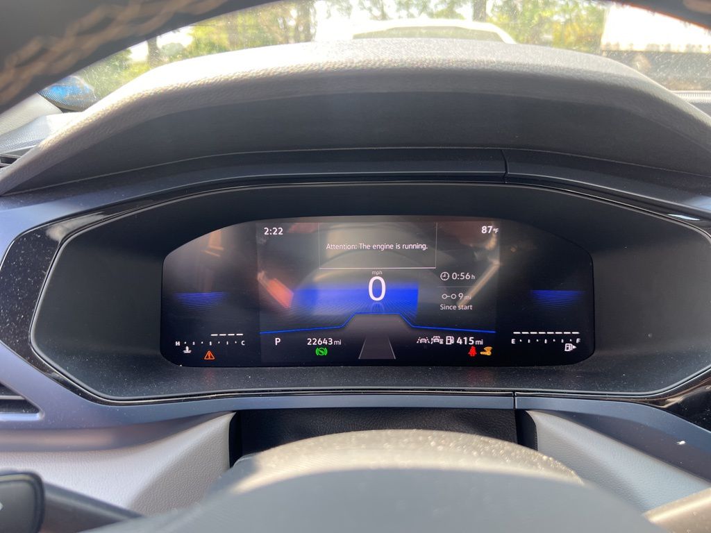 2024 Volkswagen Taos SE photo 4