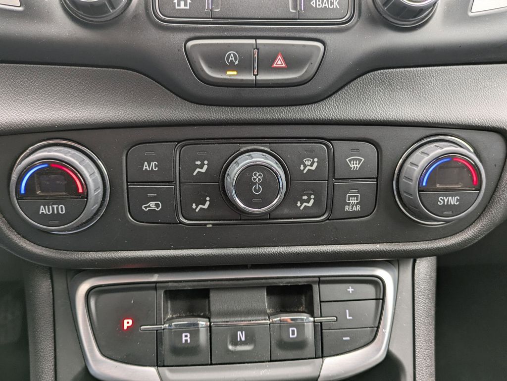 Thumbnail: 2024 GMC Terrain - 20