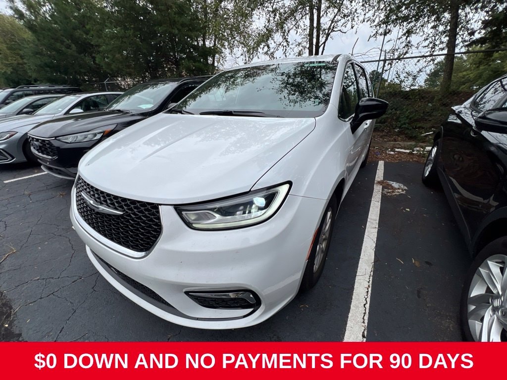 2026 Chrysler Pacifica Select